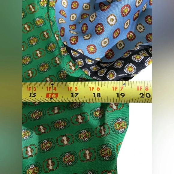 River Island Green Pattern Faux Wrap Top - Picture 8 of 9